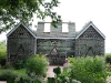 Maisons de bouteilles / The Bottle Houses
